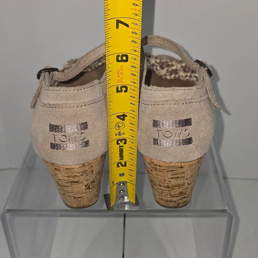 TOMS Womens Taupe Suede Woven Cork Wedge Sandals Ankle Strap Heel Size 8 AC603